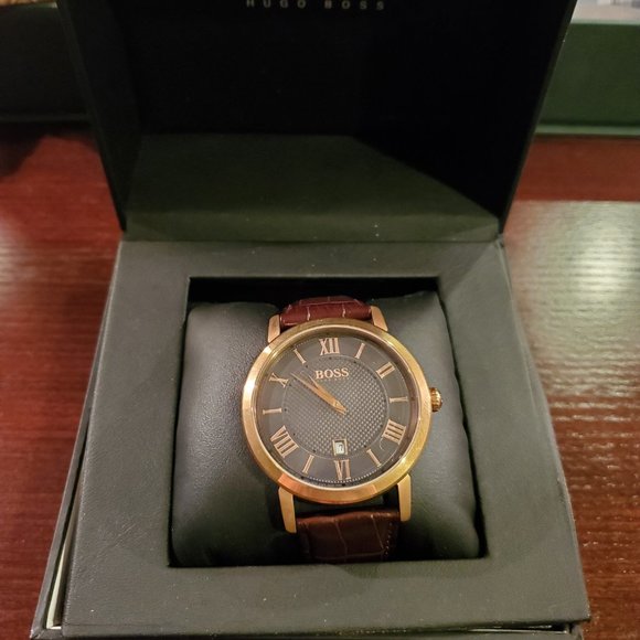 Hugo Boss Rose Gold Watch - Picture 3 of 3